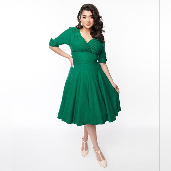 Unique Vintage Emerald Green Dolores Swing Dress - Picture 1 of 4